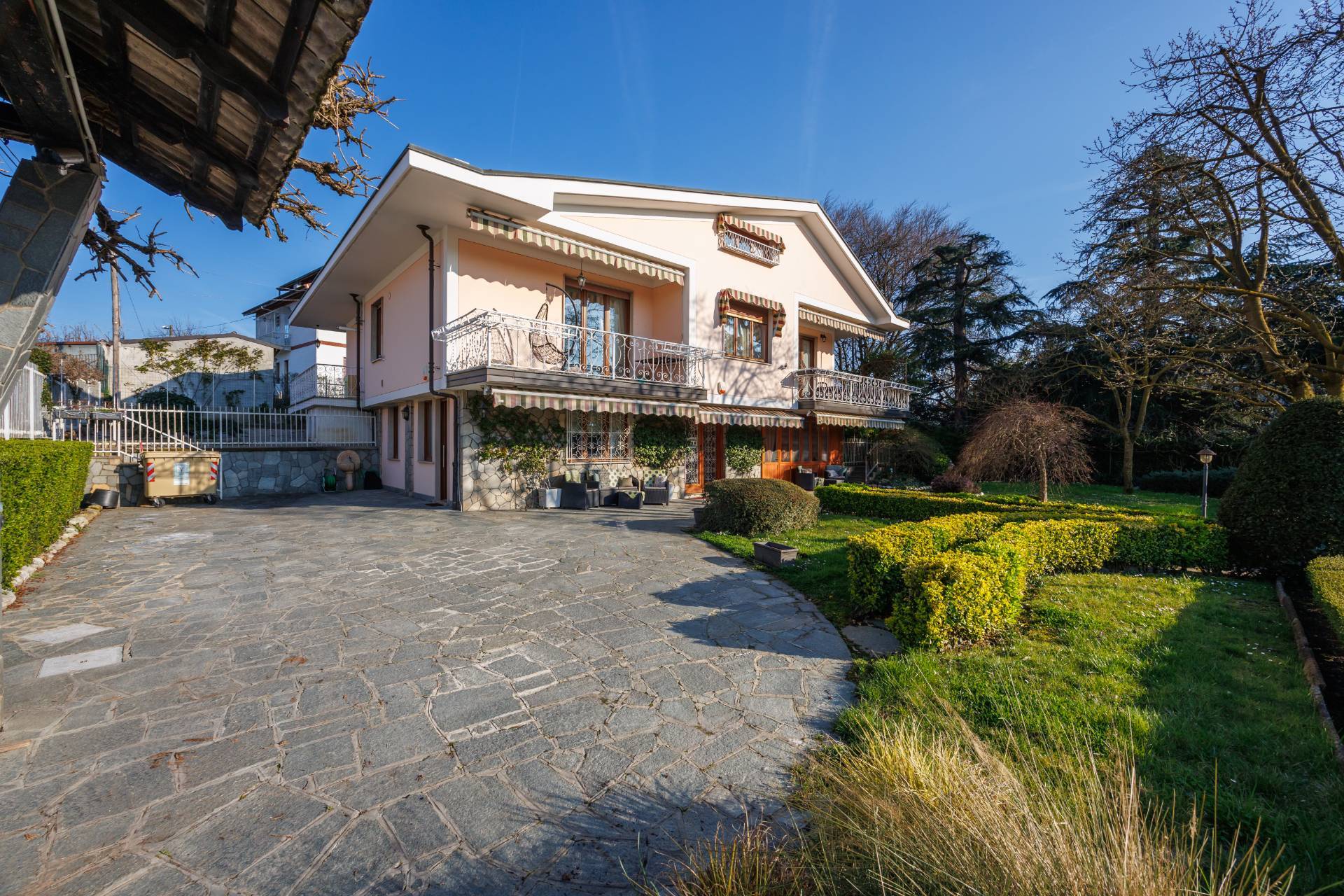 Villa in vendita a Trofarello