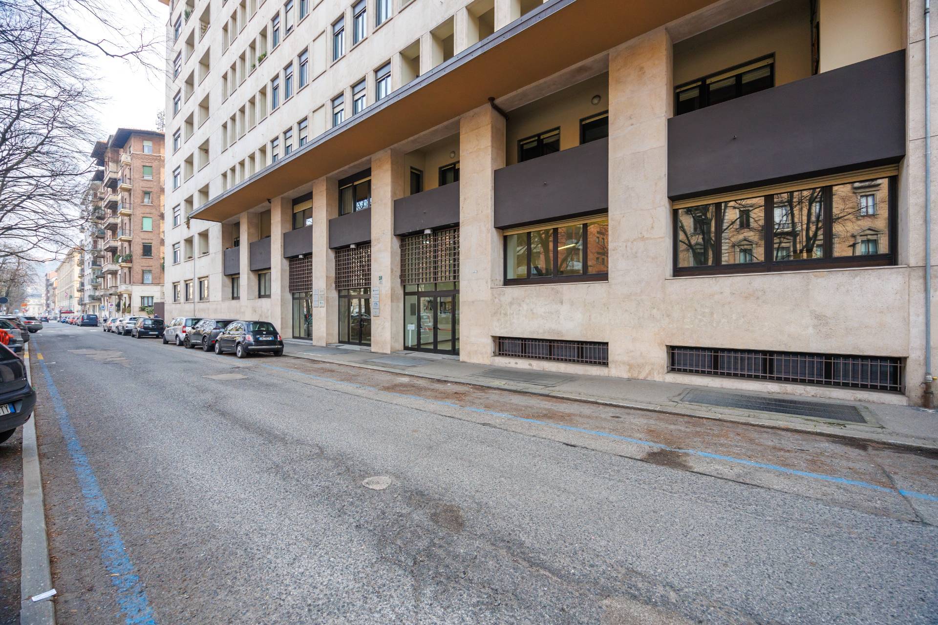 Ufficio in vendita a Torino, San Salvario