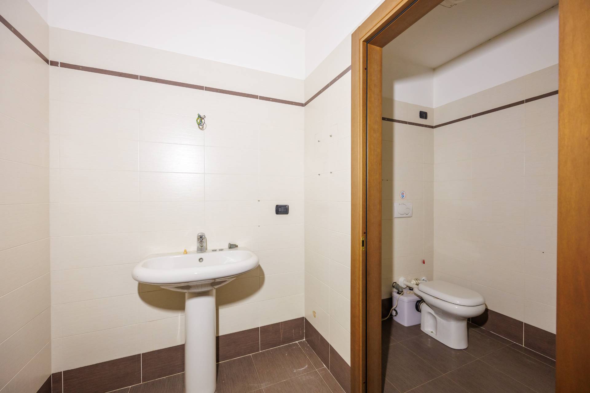 Ufficio in vendita a Torino, San Salvario