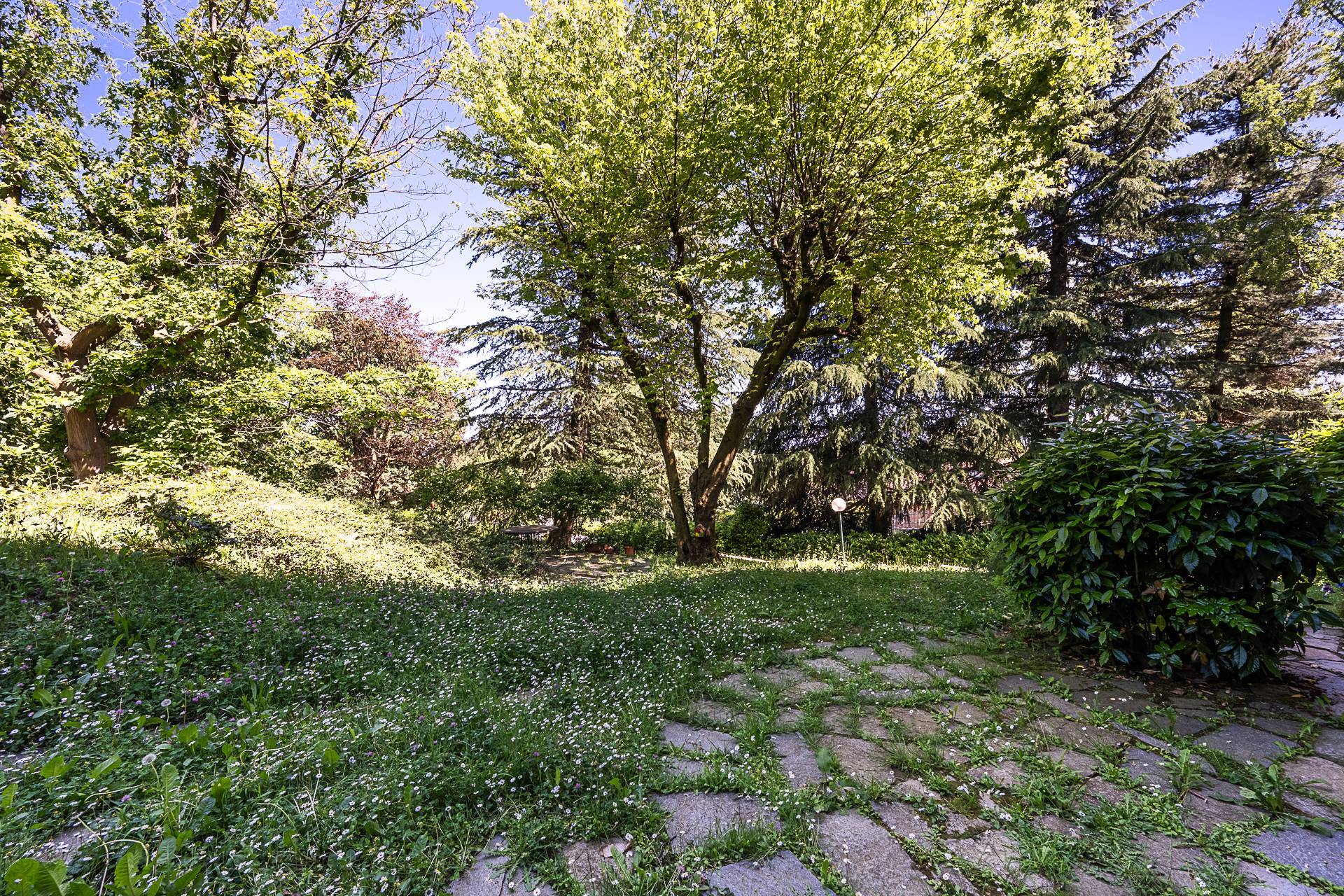 Appartamento in vendita a Pecetto Torinese, Strada Della Vetta