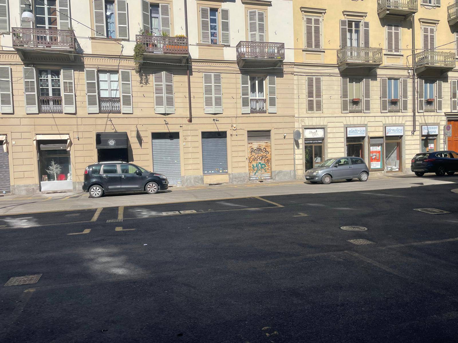 Negozio in vendita a Torino, San Secondo
