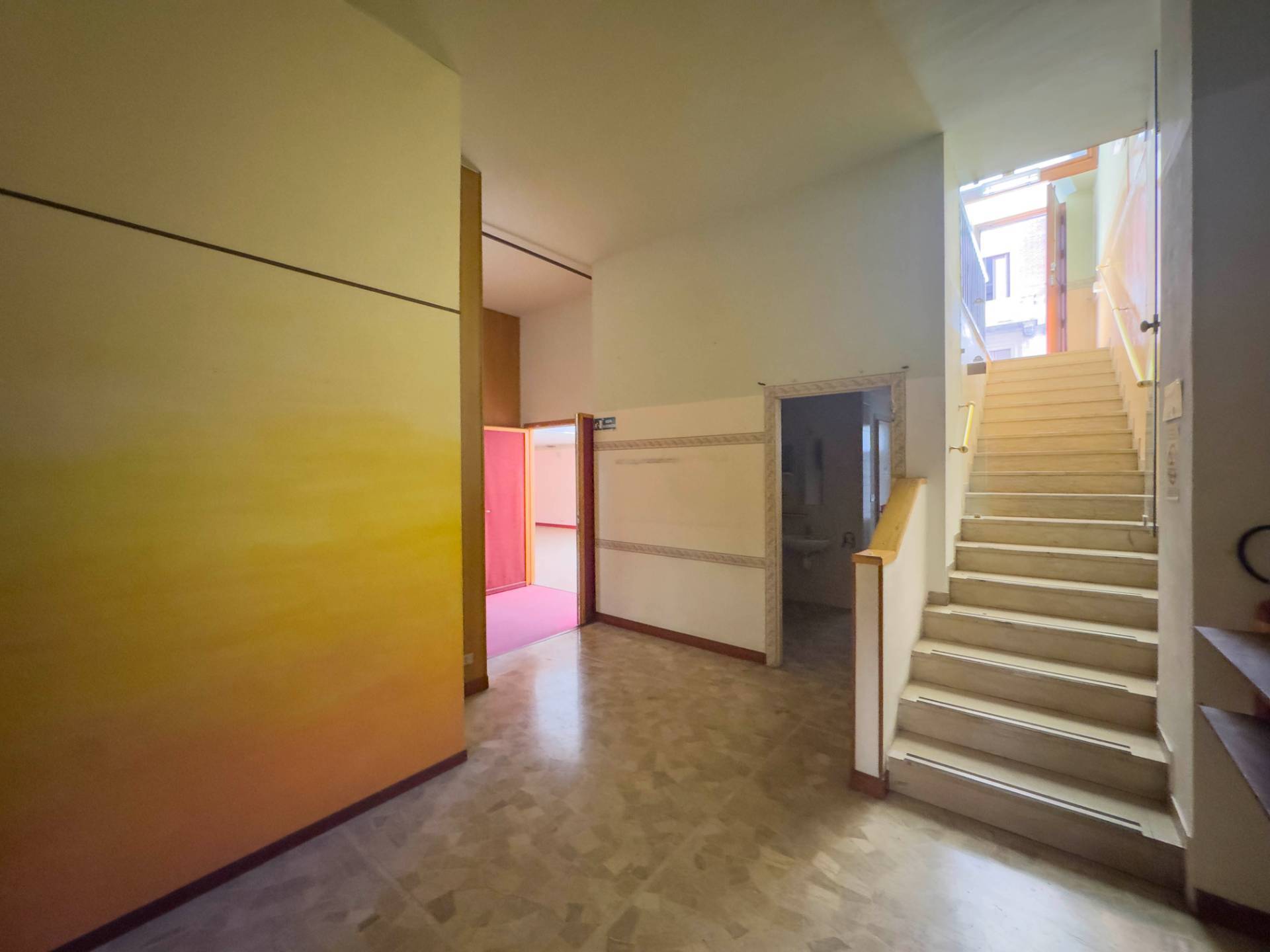 Magazzino in vendita a Torino, Crocetta