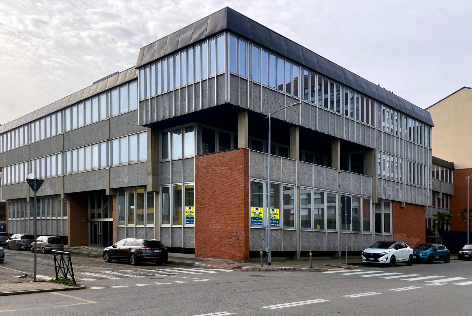 Ufficio in affitto a Moncalieri, C.so Roma