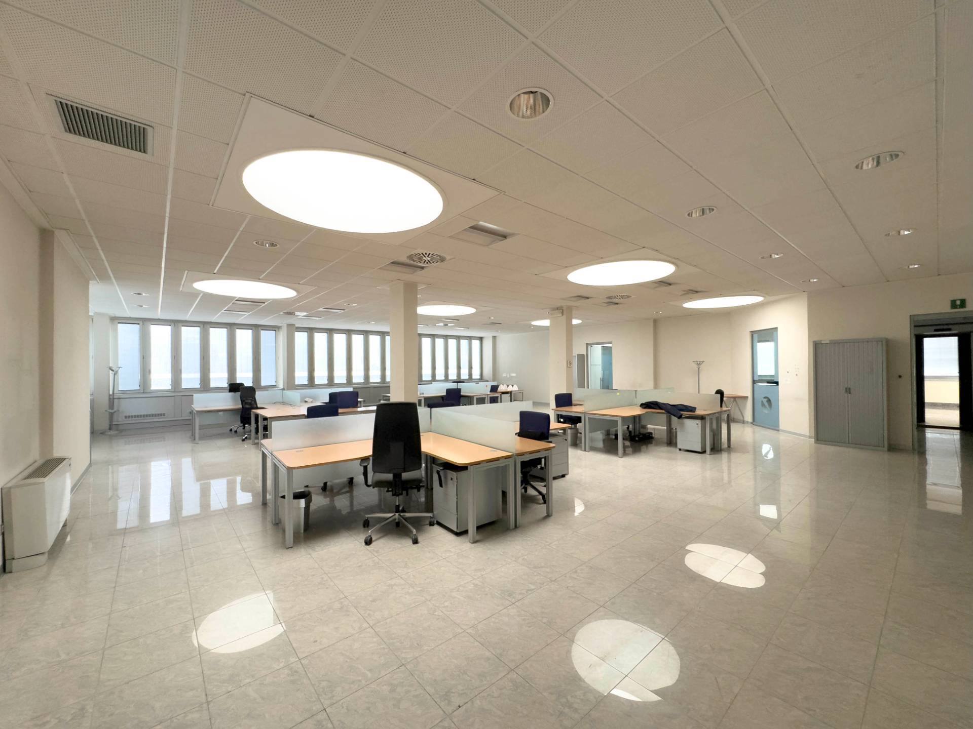 Ufficio in affitto a Moncalieri, C.so Roma