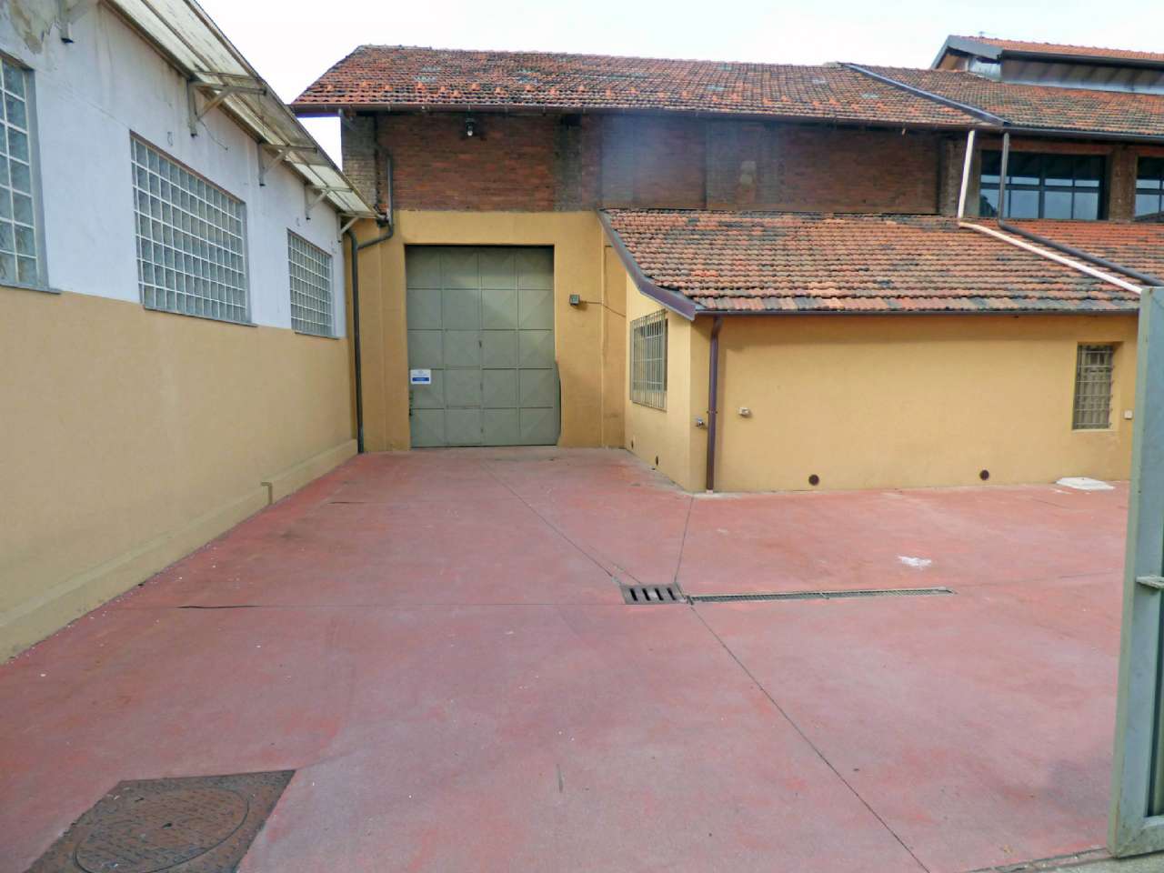 Magazzino in affitto a Torino, Barriera Milano