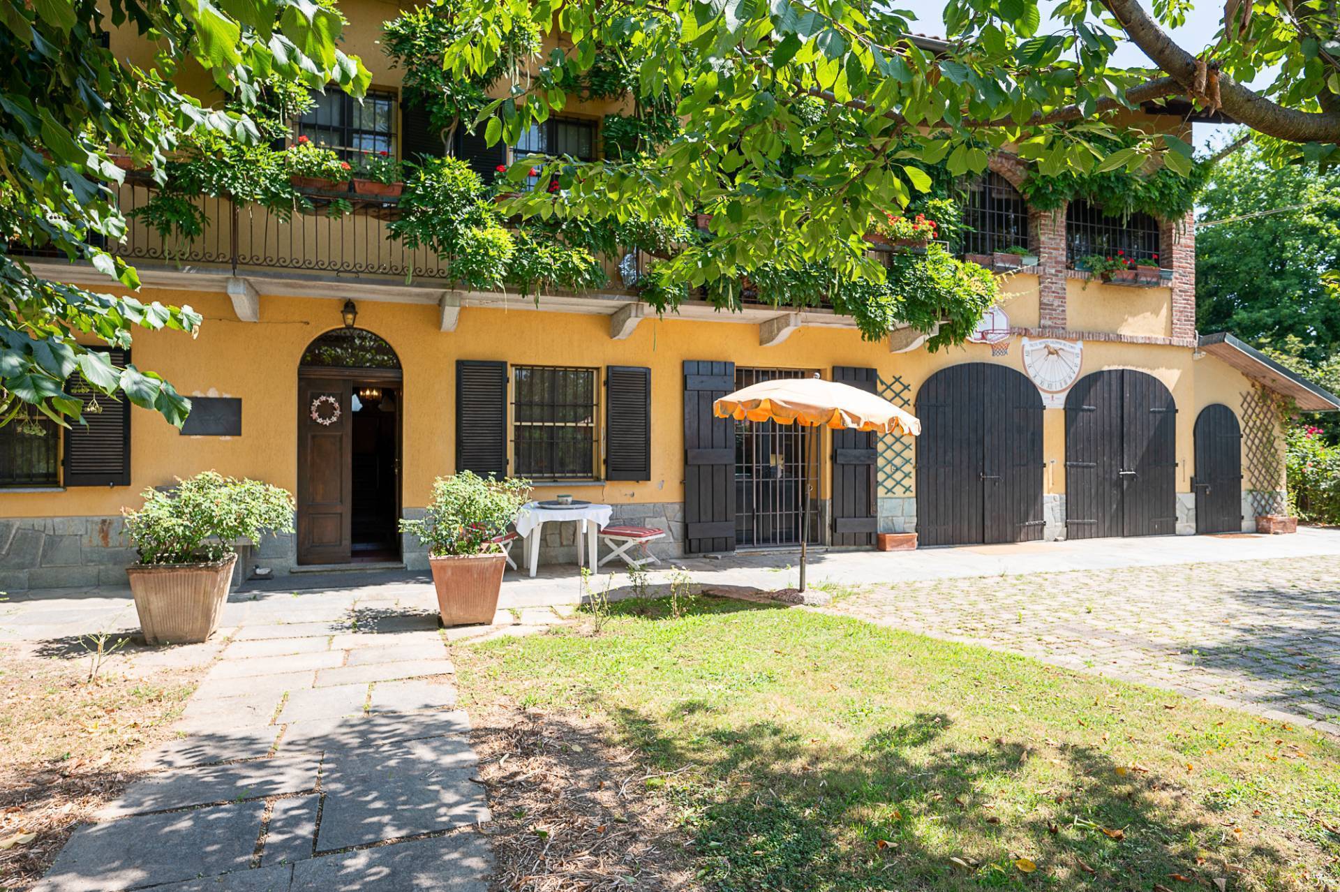 Villa in vendita a Chivasso, Mosche