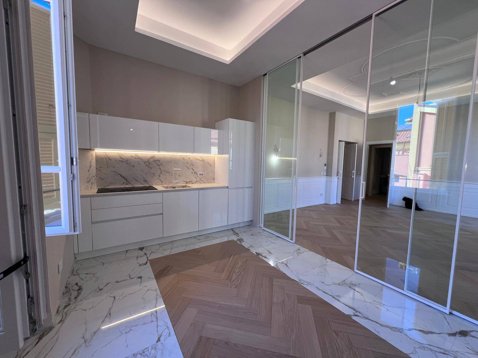 Appartamento in vendita a Alassio, Lungomare