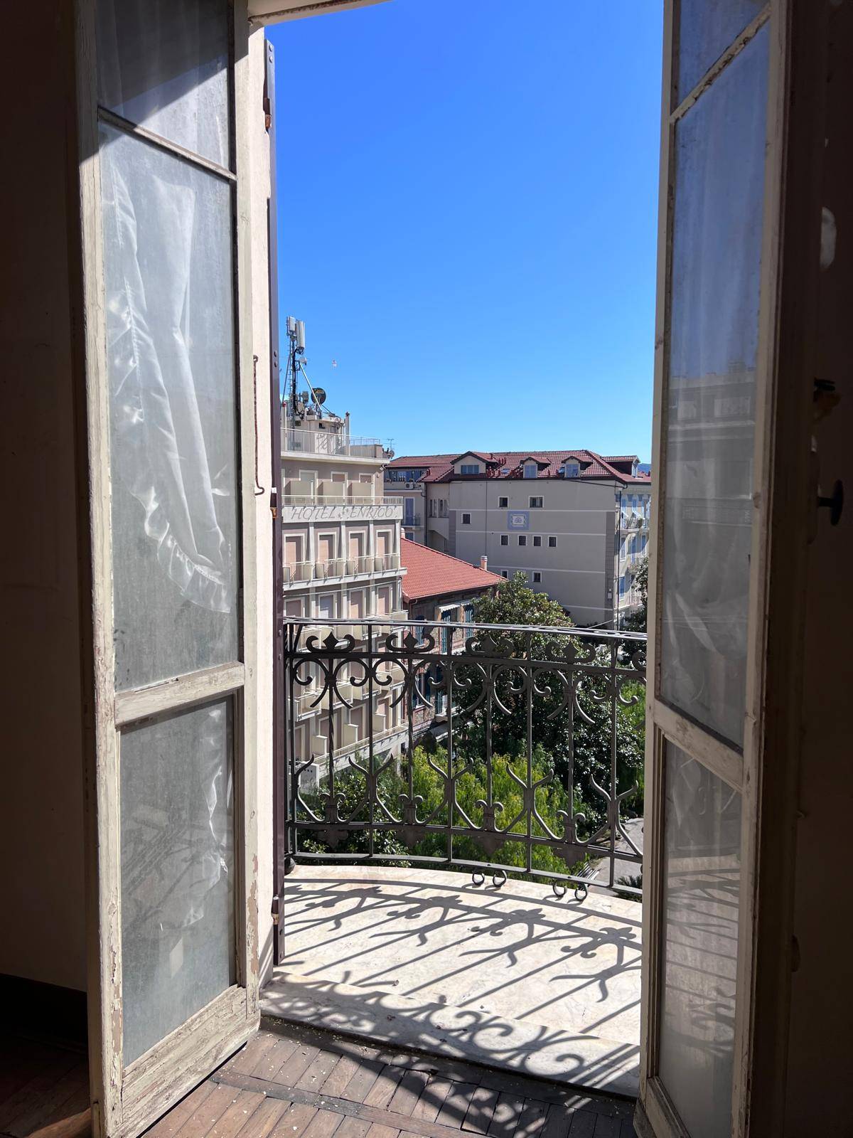 Appartamento in vendita a Alassio, Lungomare