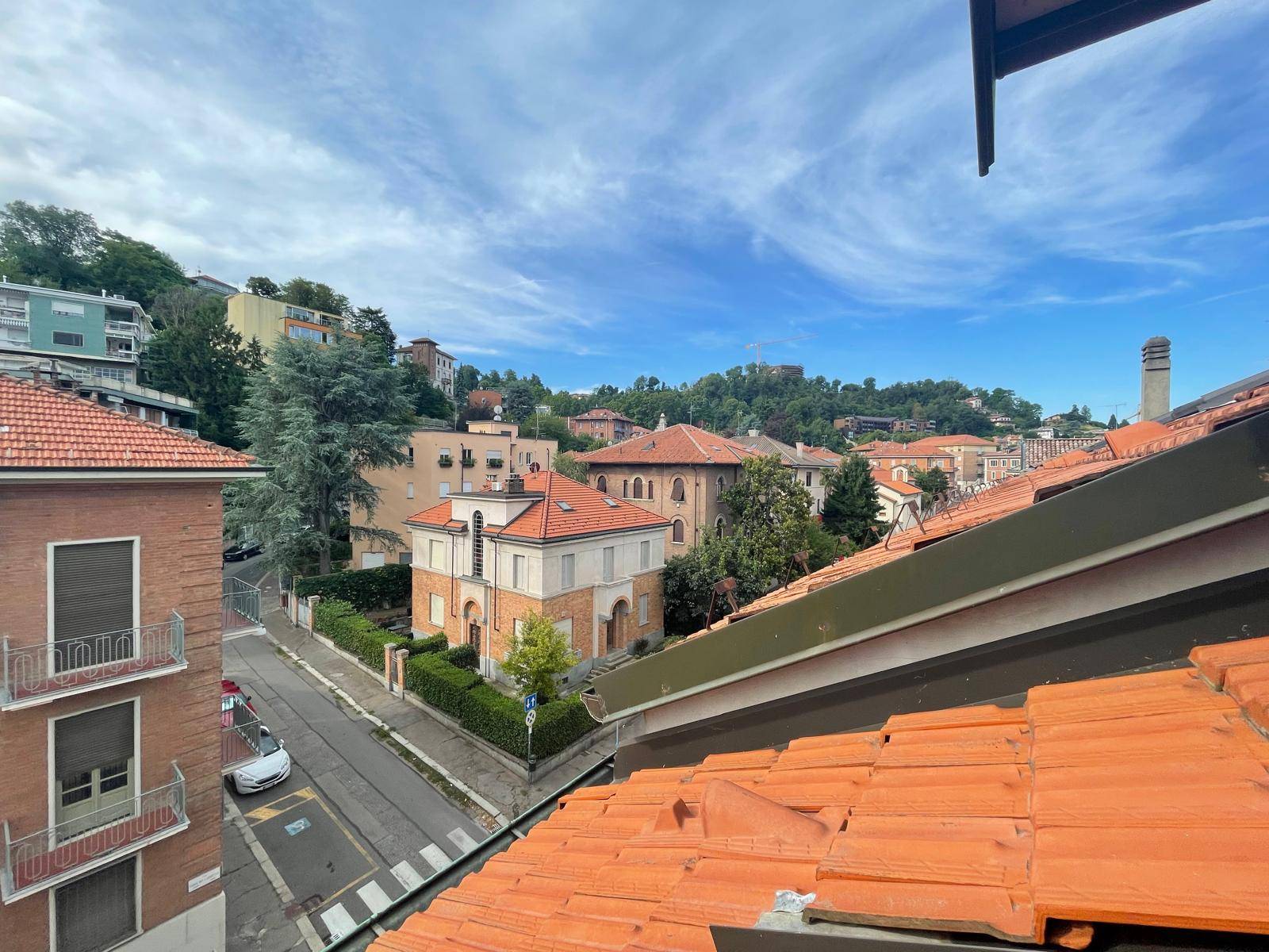 Mansarda in affitto a Torino, Precollina
