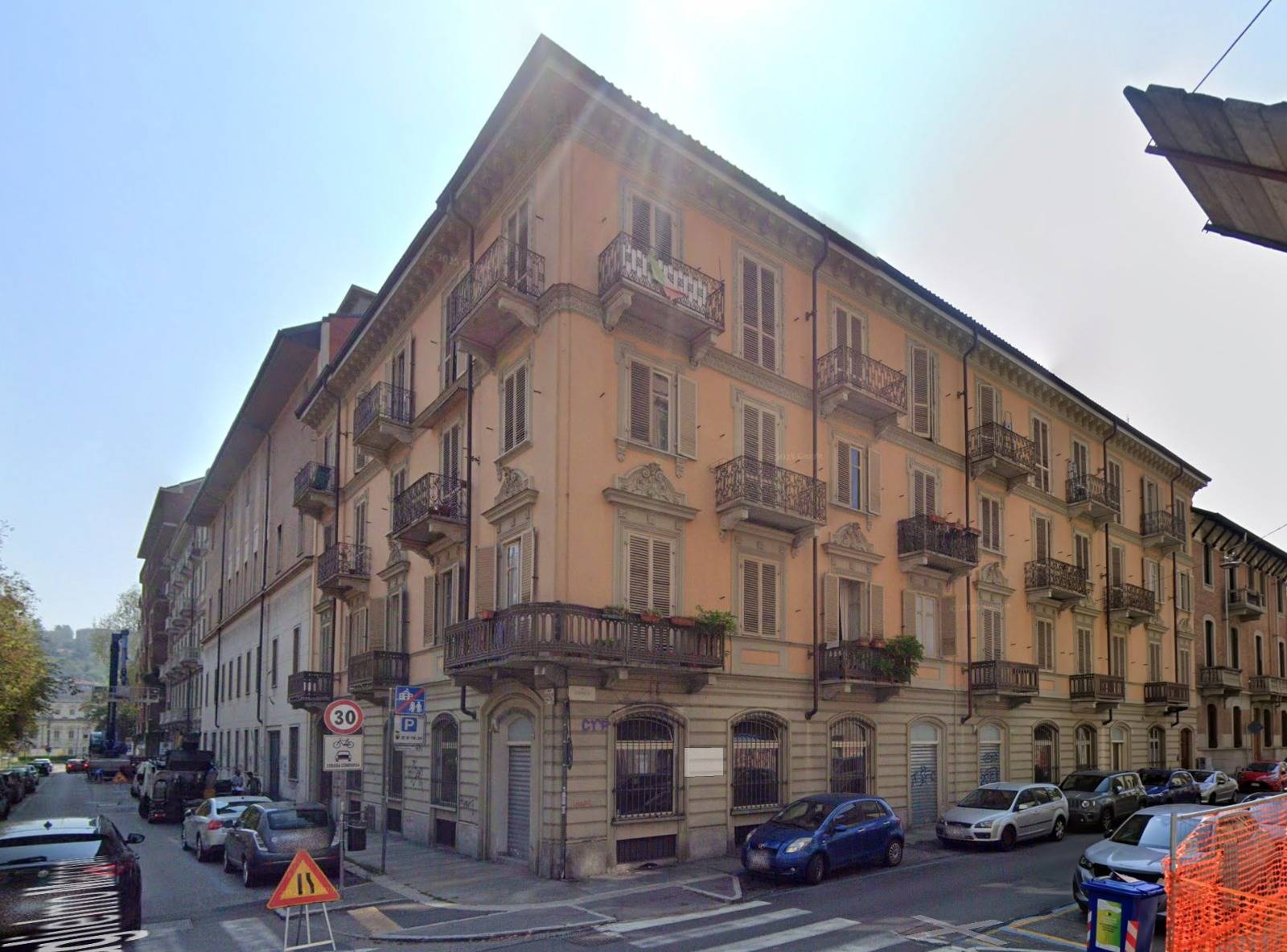 Stabile - Palazzo in vendita a Torino, San Salvario