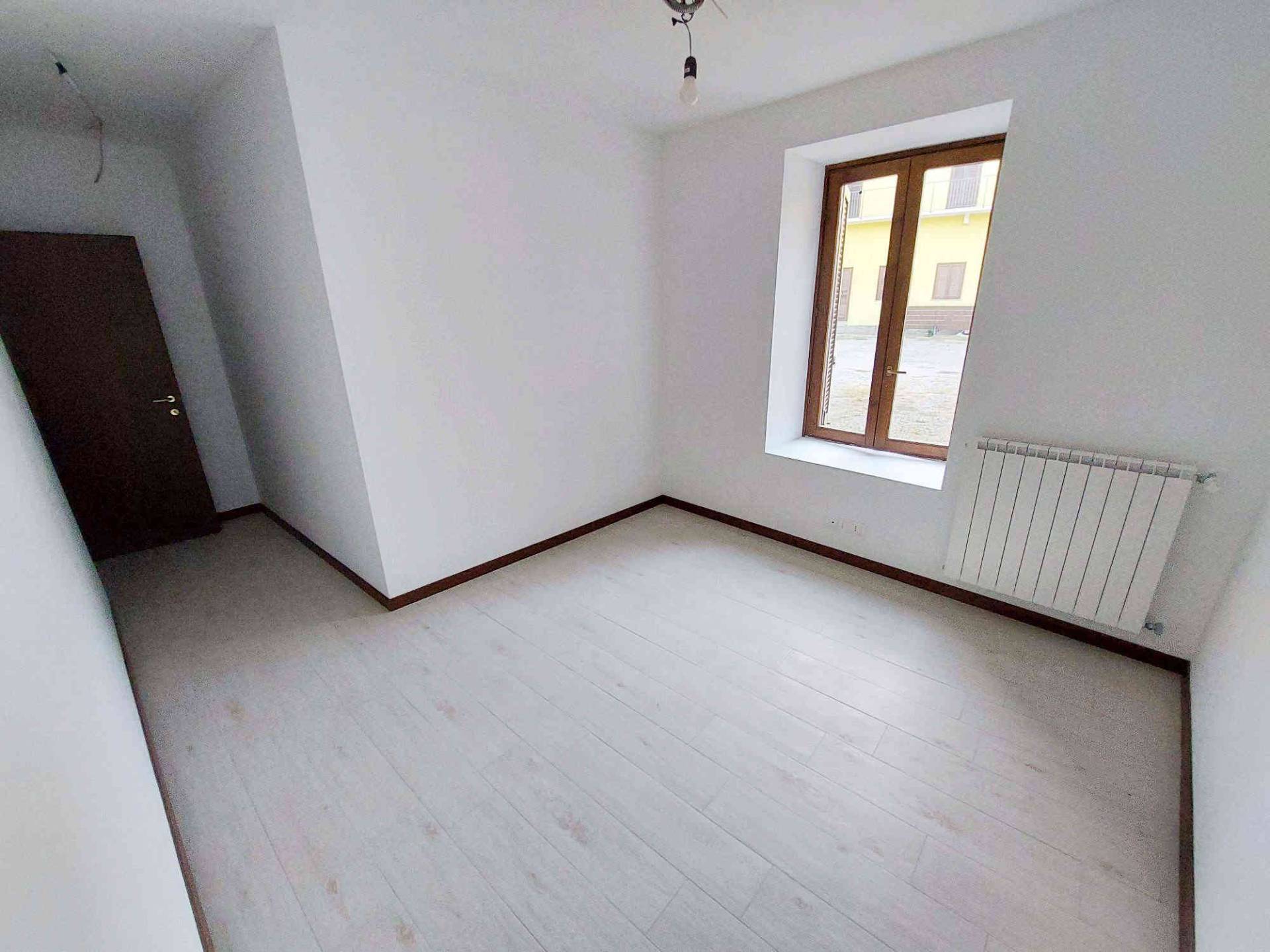 Appartamento in vendita a Lonate Ceppino, CENTRO