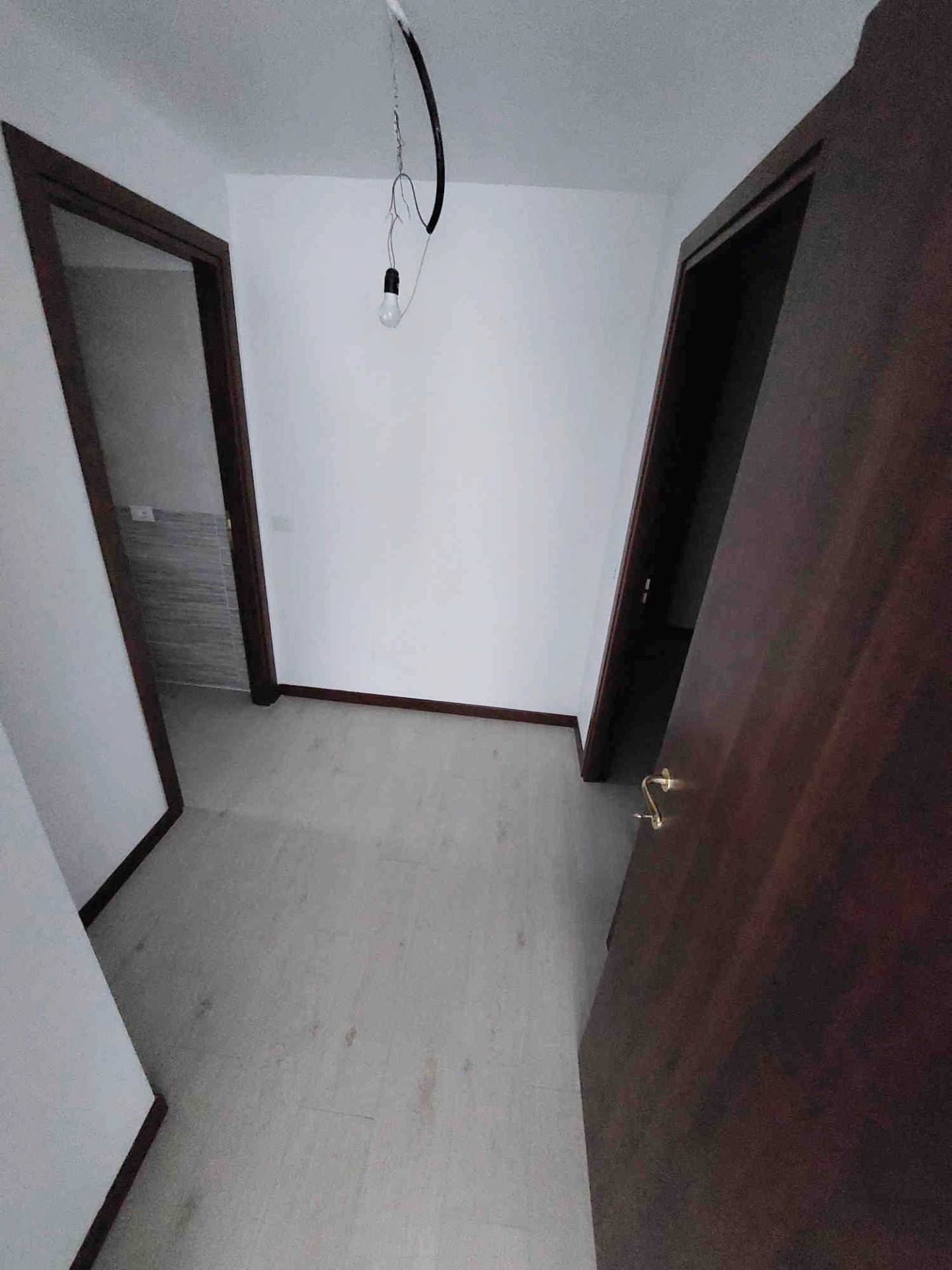 Appartamento in vendita a Lonate Ceppino, CENTRO