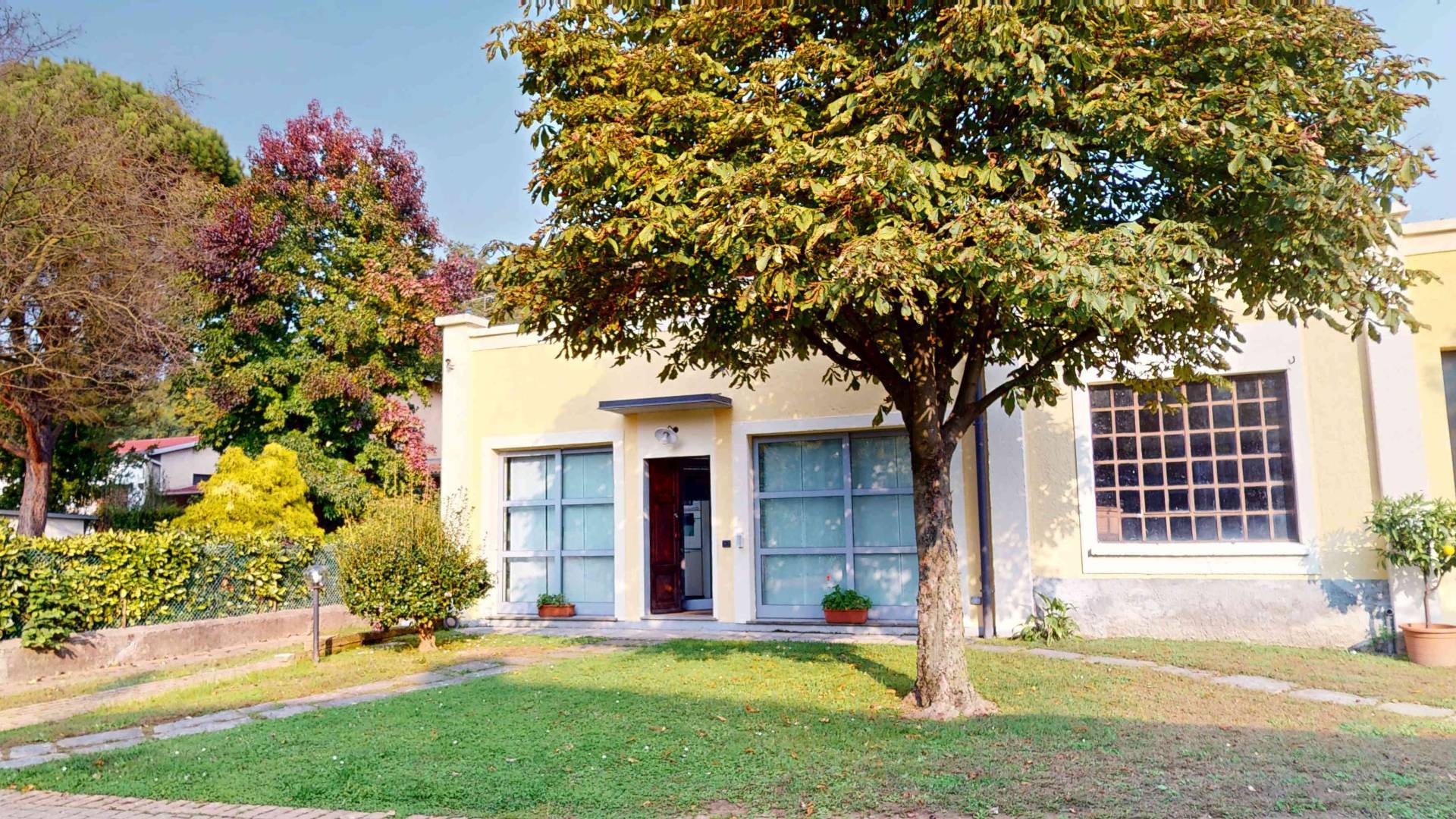 Villa in vendita a Vedano Olona