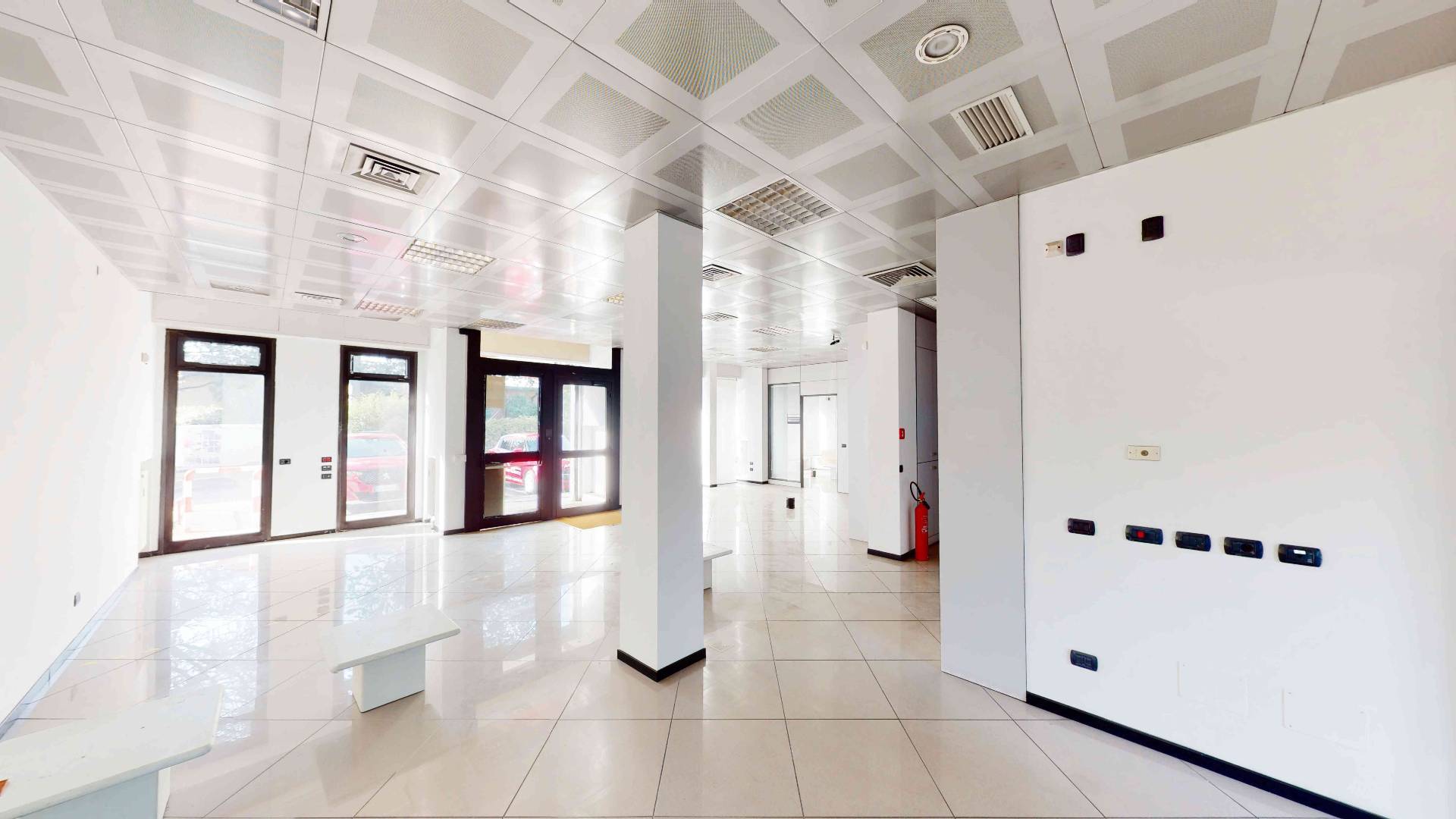 Locale commerciale in vendita a Castiglione Olona