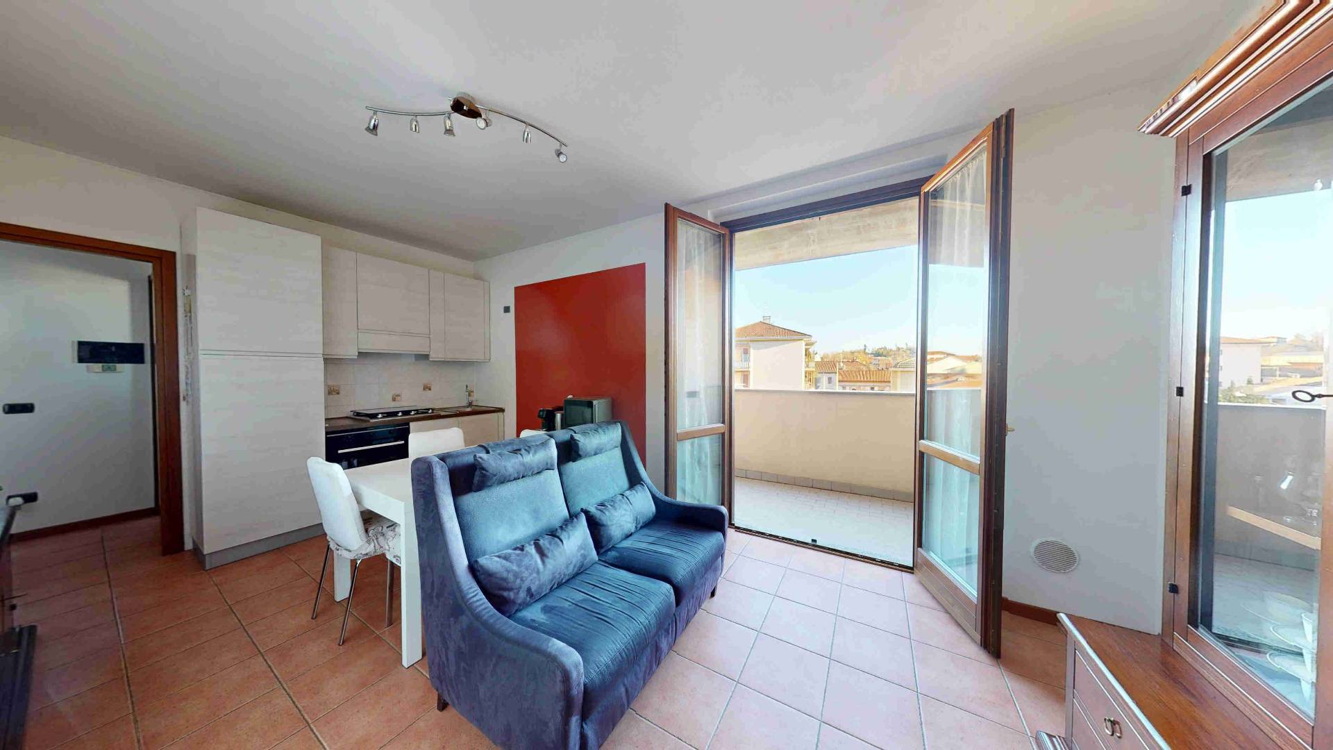 Appartamento in vendita a Tradate, CENTRO