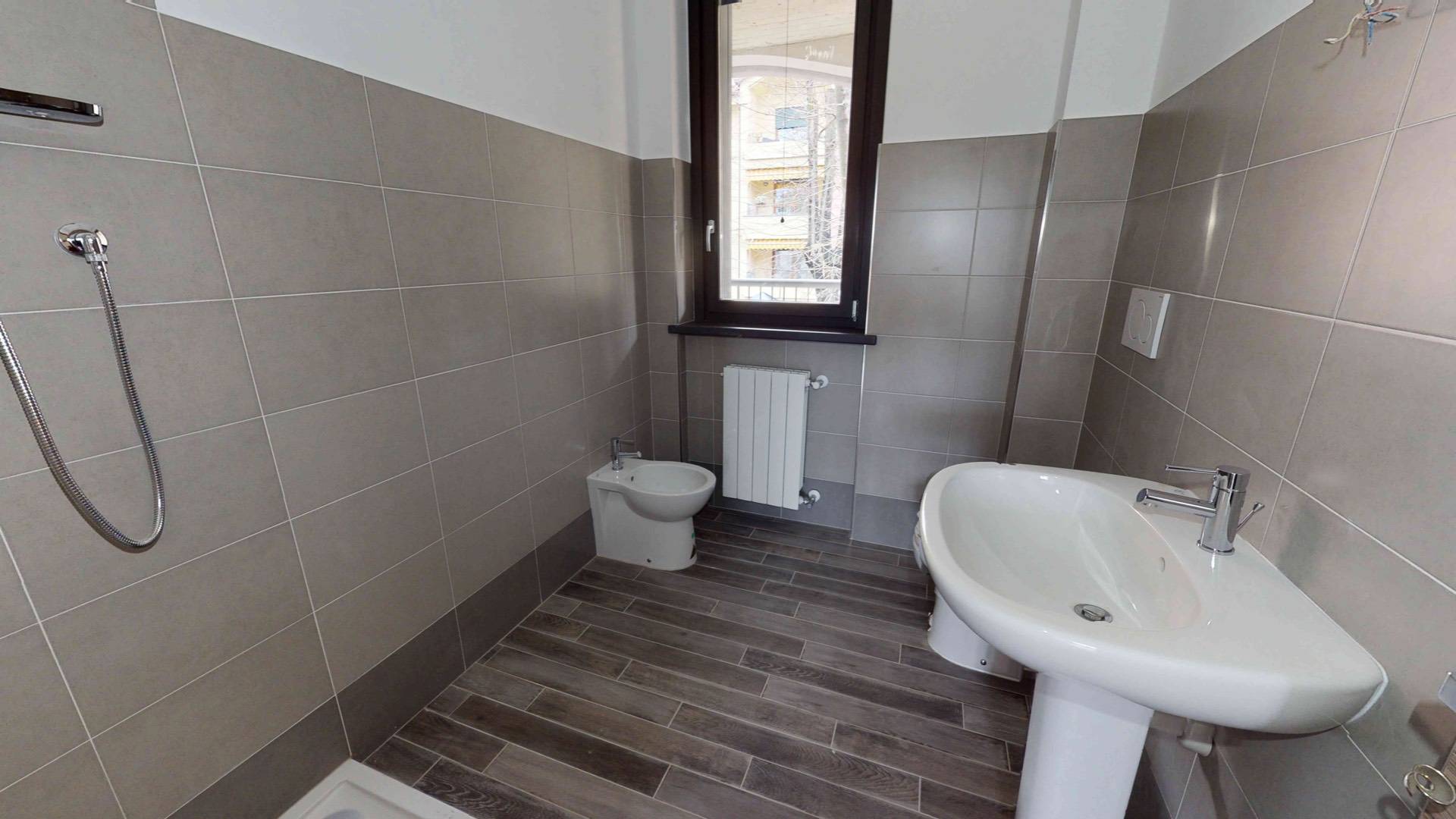 Appartamento in vendita a Tradate, STAZIONE FNM