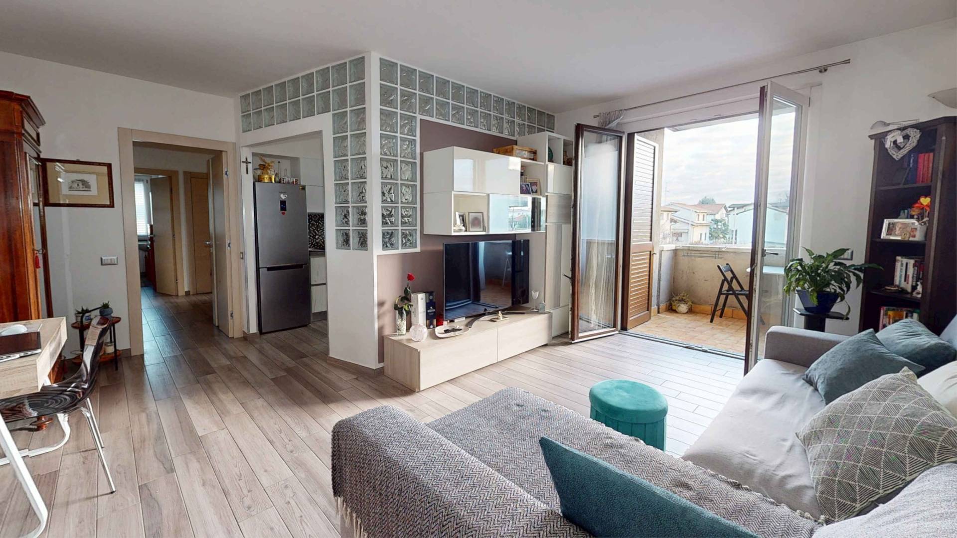 Appartamento in vendita a Lonate Ceppino