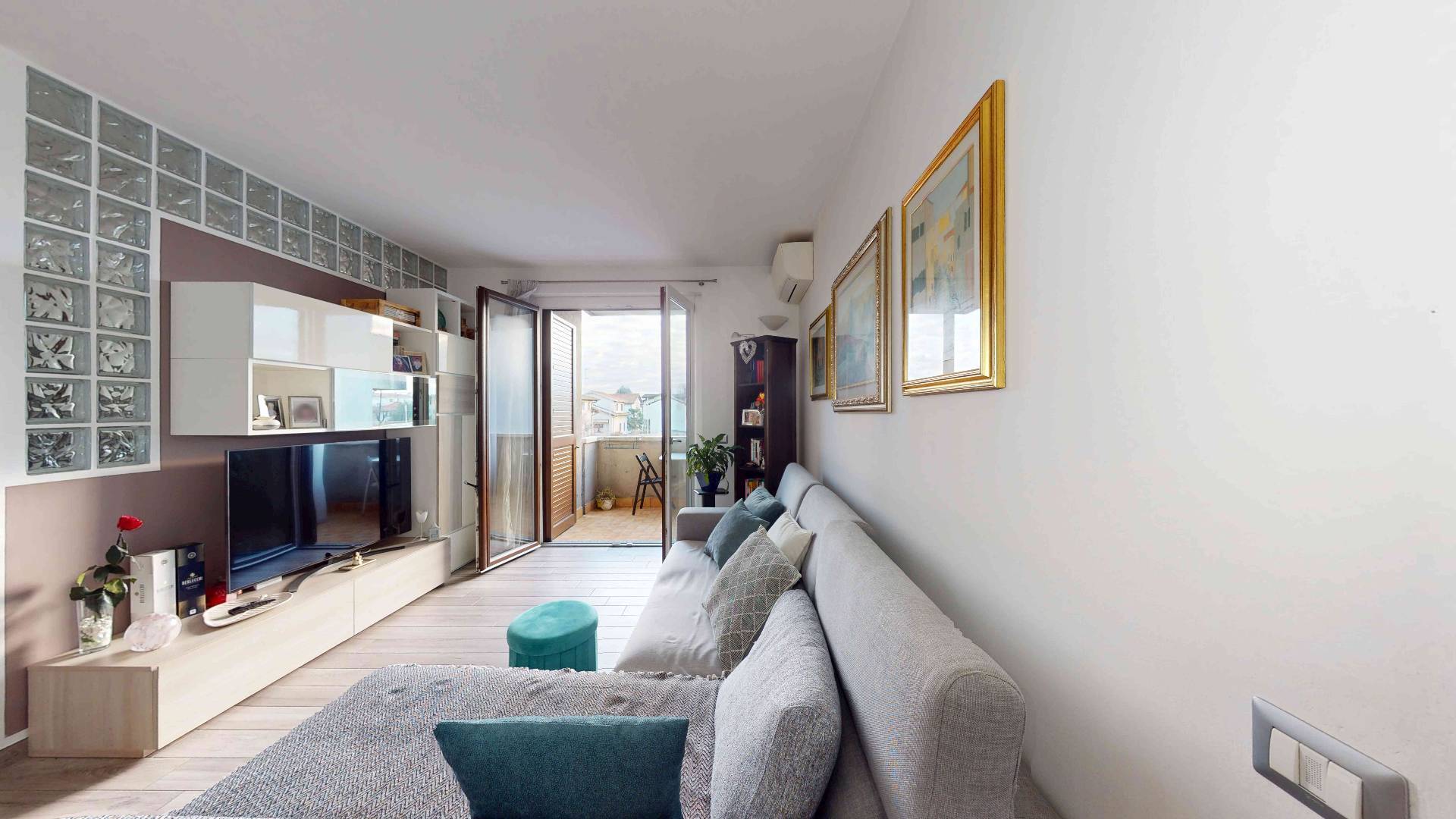 Appartamento in vendita a Lonate Ceppino