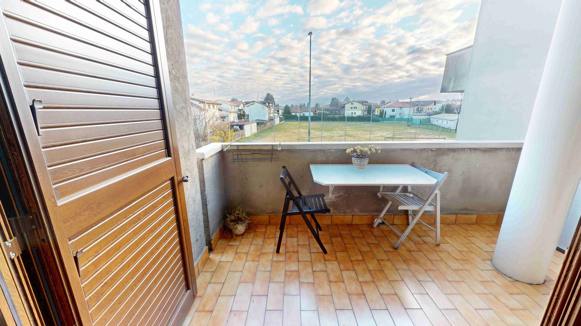 Appartamento in vendita a Lonate Ceppino