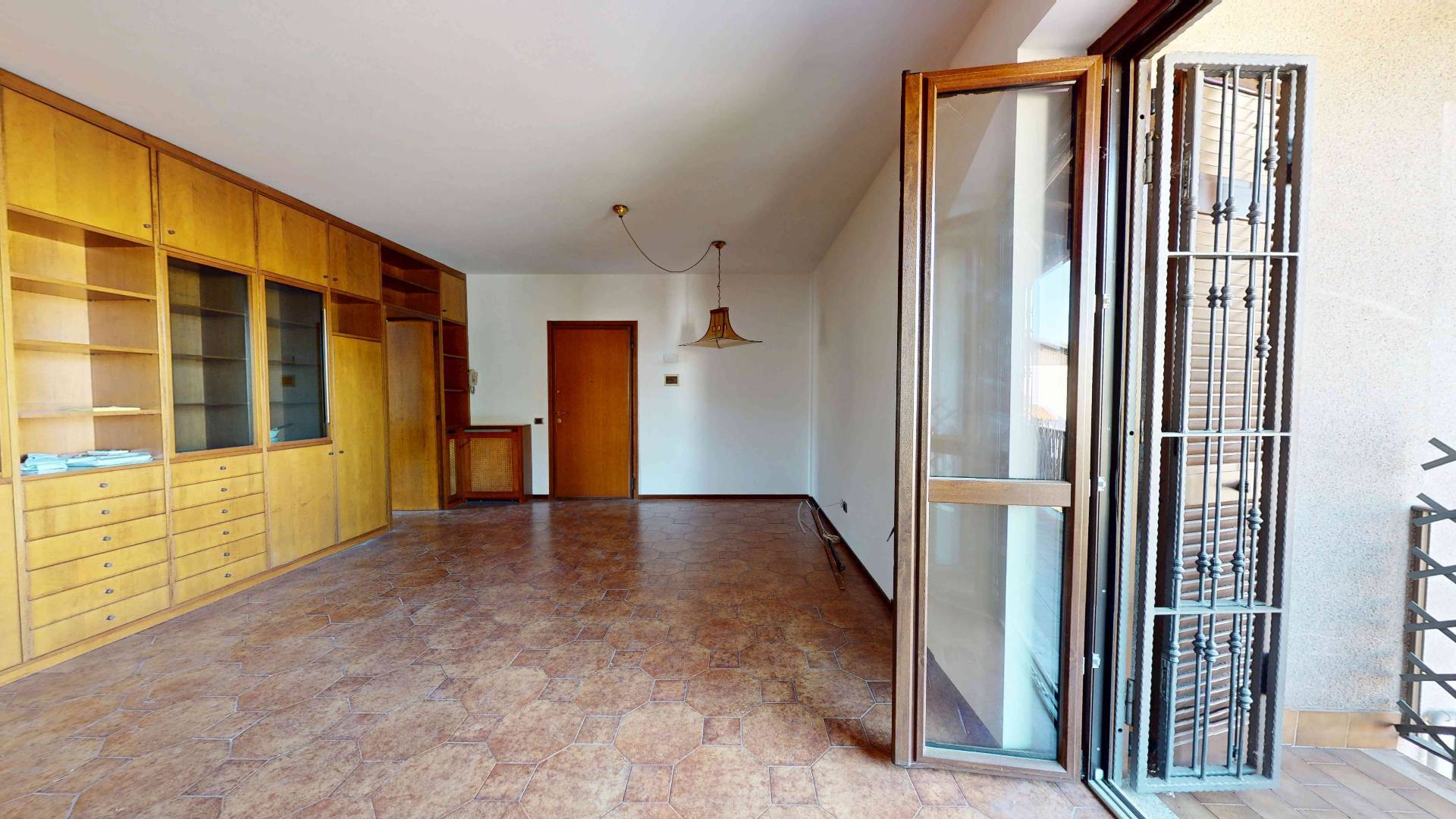 Appartamento in vendita a Tradate, ABBIATE GUAZZONE