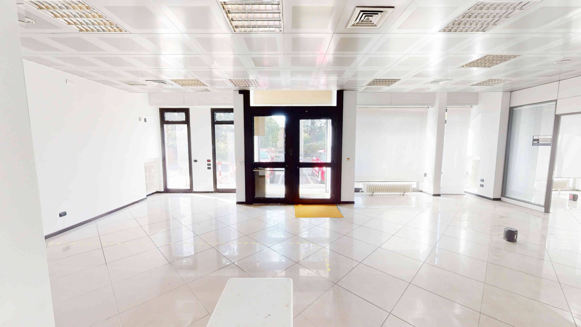 Locale commerciale in vendita a Castiglione Olona