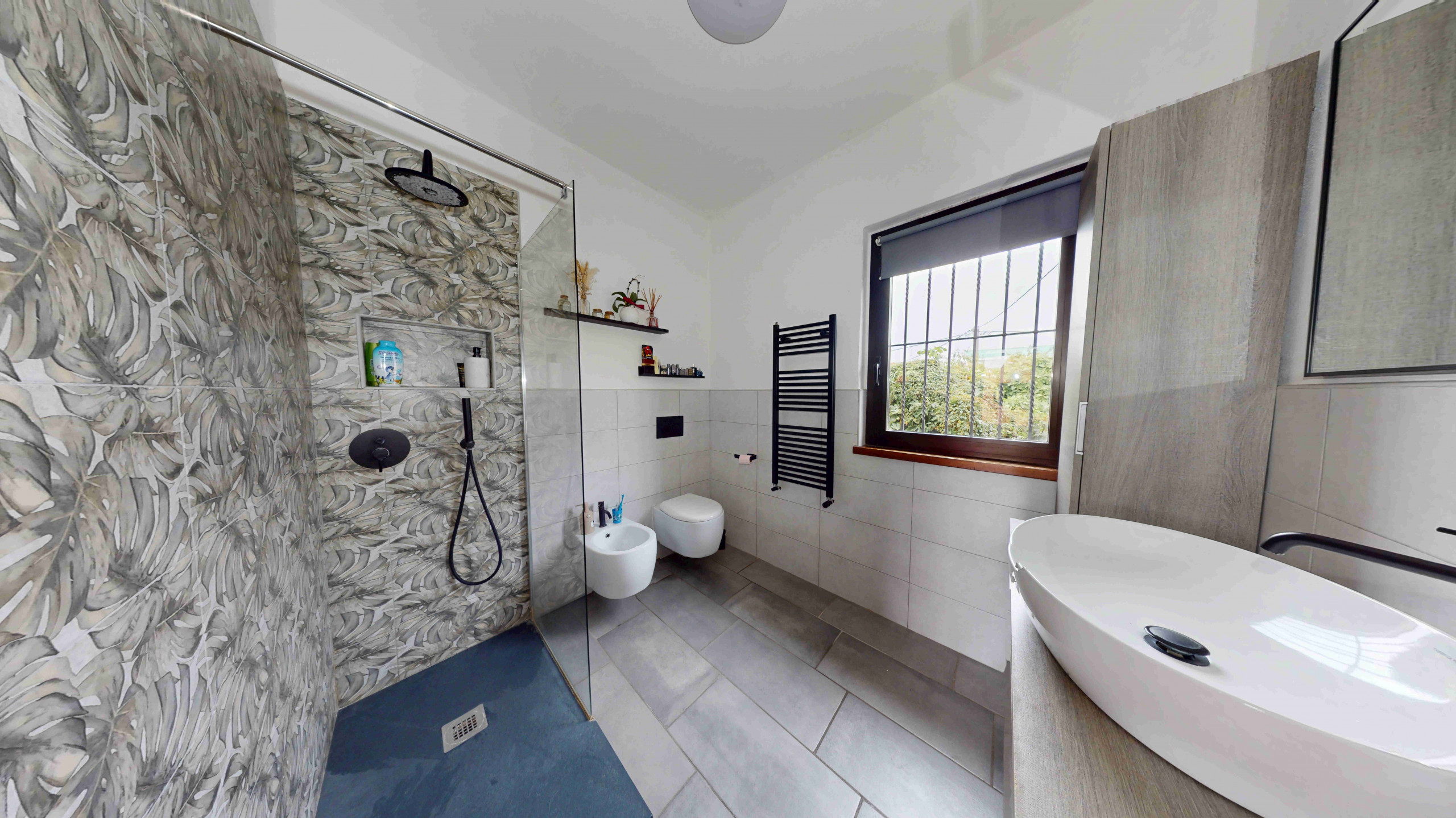 Appartamento in vendita a Locate Varesino