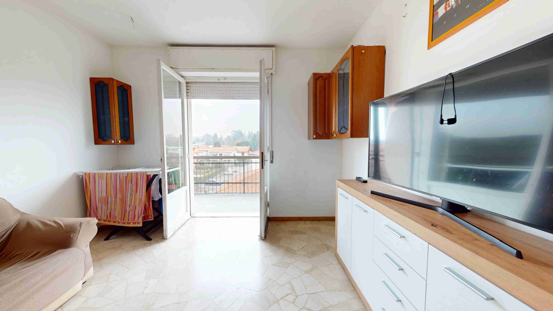 Appartamento in vendita a Tradate, SEMI-CENTRO