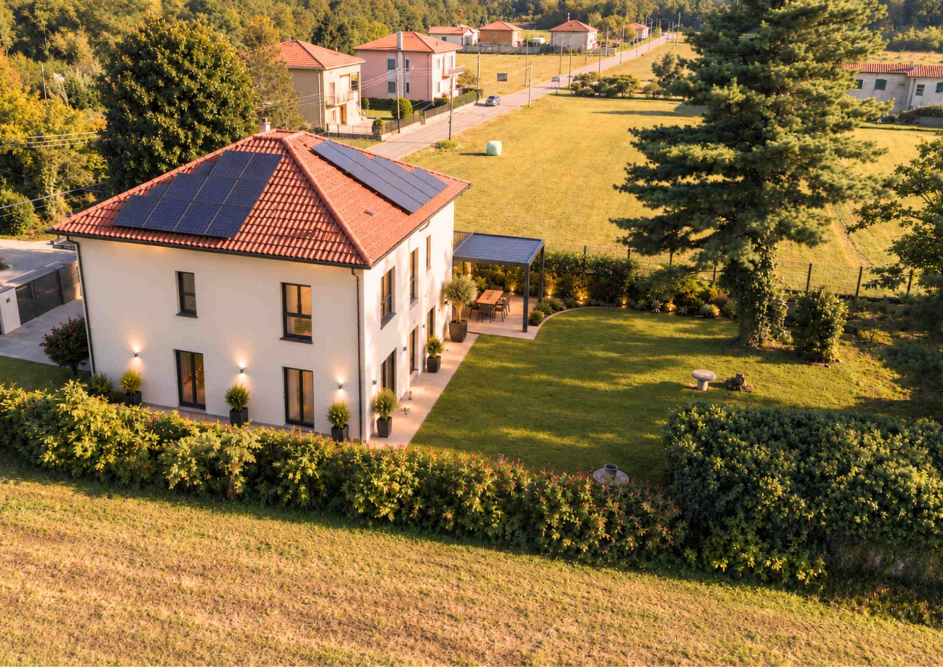 Villa in vendita a Lonate Ceppino