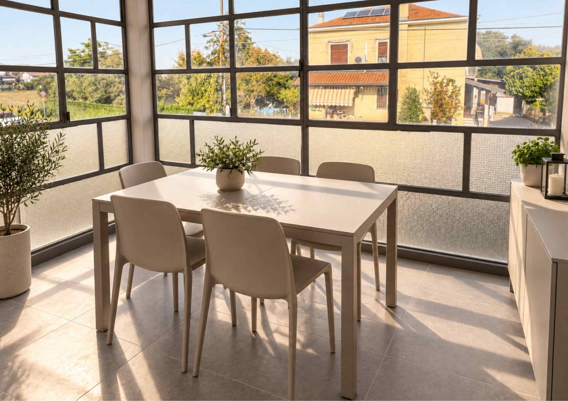 Villa in vendita a Lonate Ceppino