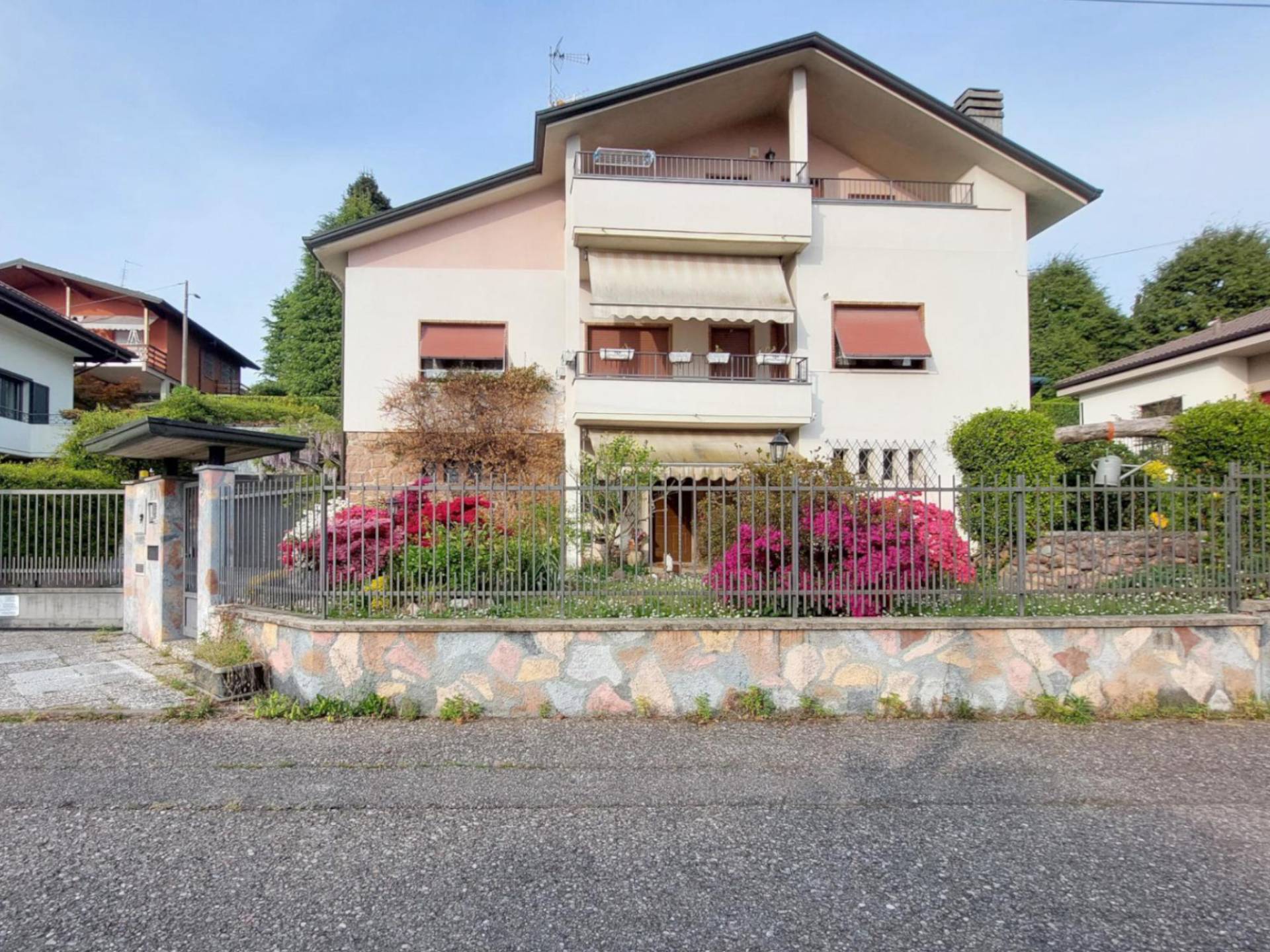 Villa in vendita a Tradate