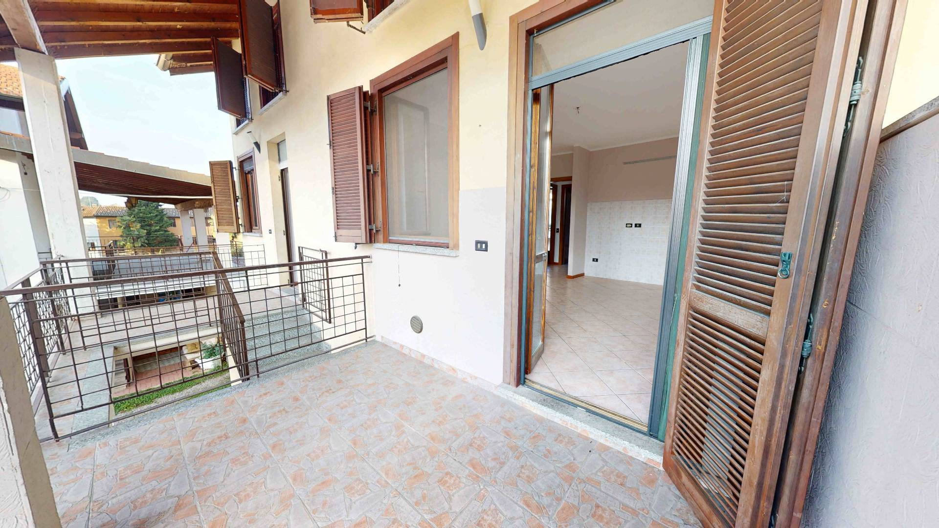 Appartamento in vendita a Buguggiate