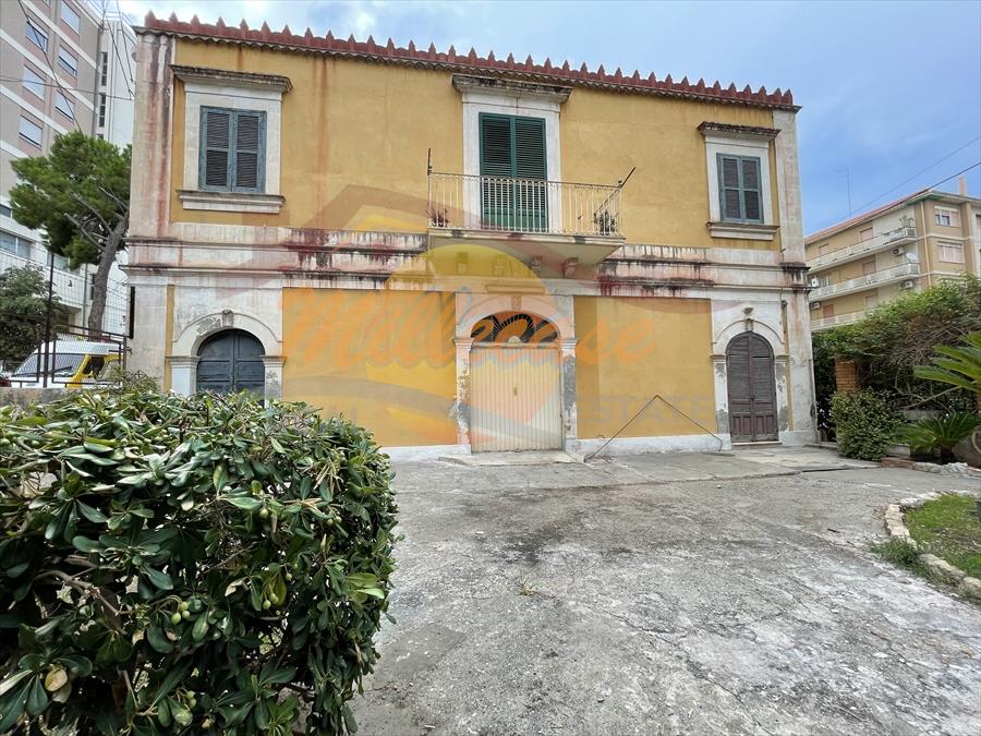 Villa da ristrutturare in san giovanni, Siracusa