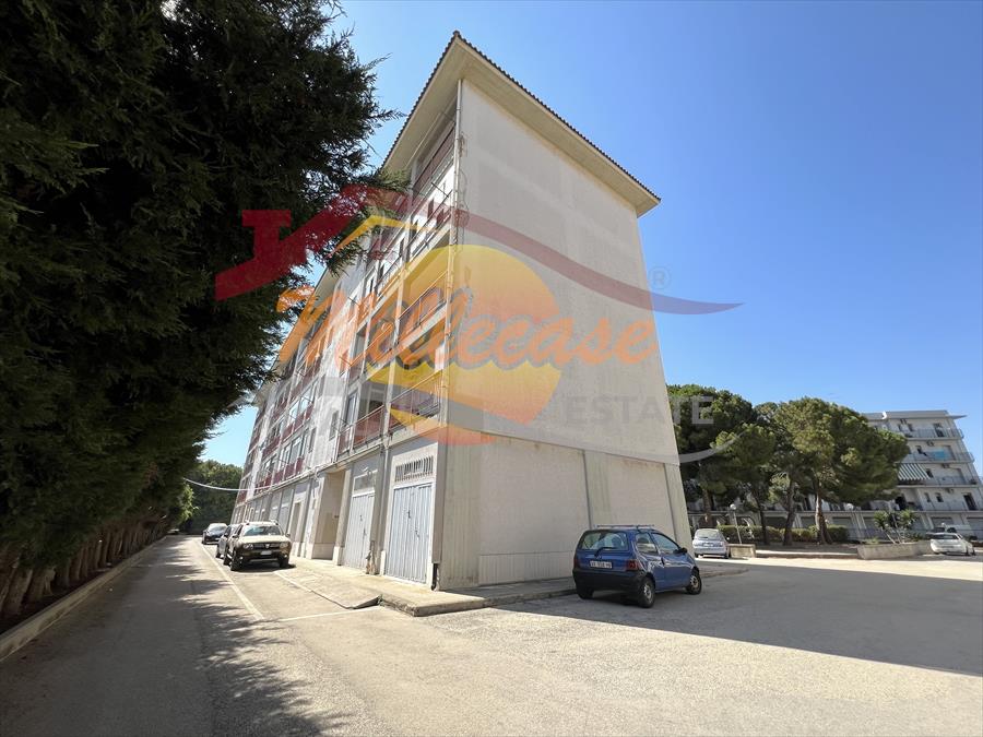 Appartamento con box in viale santa panagia, Siracusa