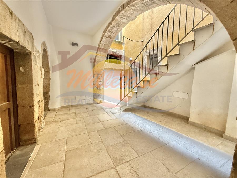Bilocale ristrutturato in corso matteotti, Siracusa