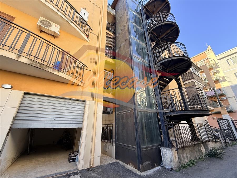 Box/Garage 22mq in vendita in via vanvitelli, Siracusa