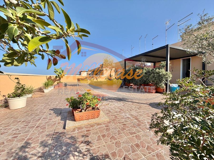 Attico ristrutturato in viale scala greca, Siracusa