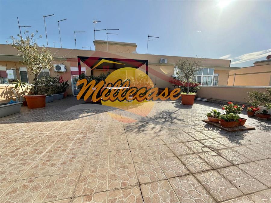 Attico ristrutturato in viale scala greca, Siracusa