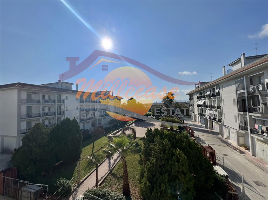 Appartamento con box in via ozanam, Siracusa