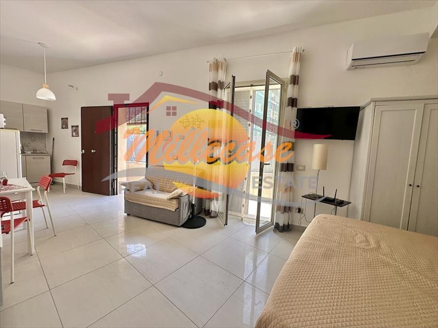 Monolocale ristrutturato in viale tunisi, Siracusa