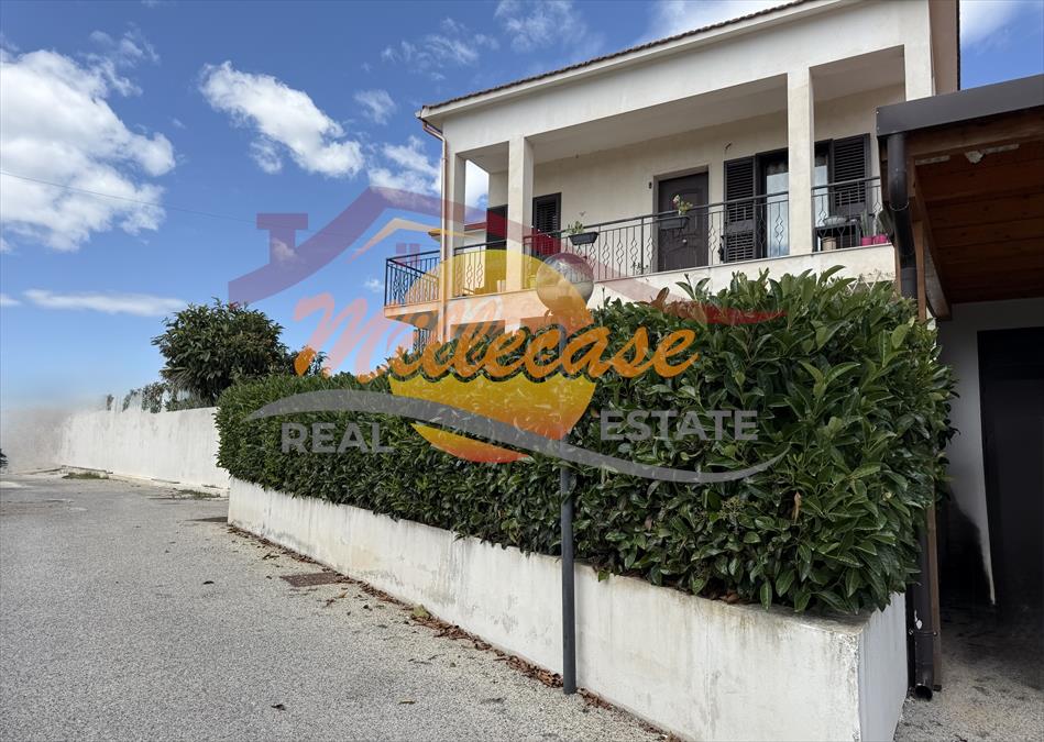 Trilocale nuovo in viale garrone, Melilli