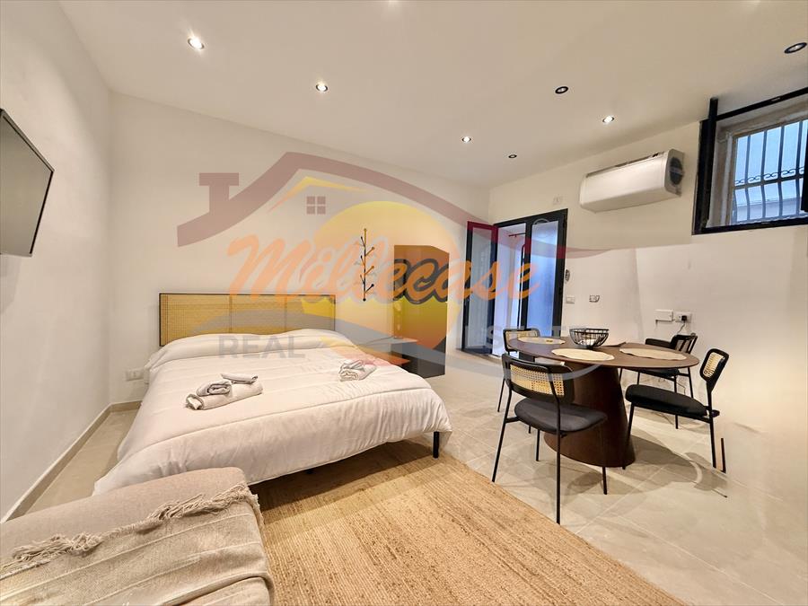 Bilocale ristrutturato in via della giudecca, Siracusa