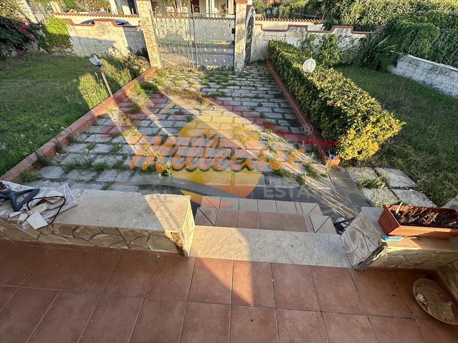 Villa con giardino, Siracusa arenella