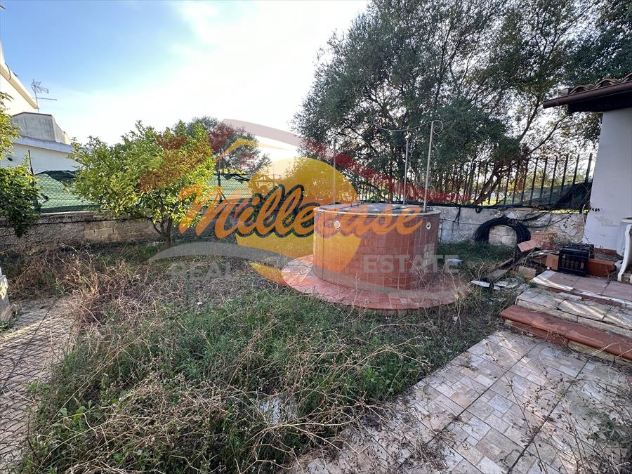 Villa con giardino, Siracusa arenella