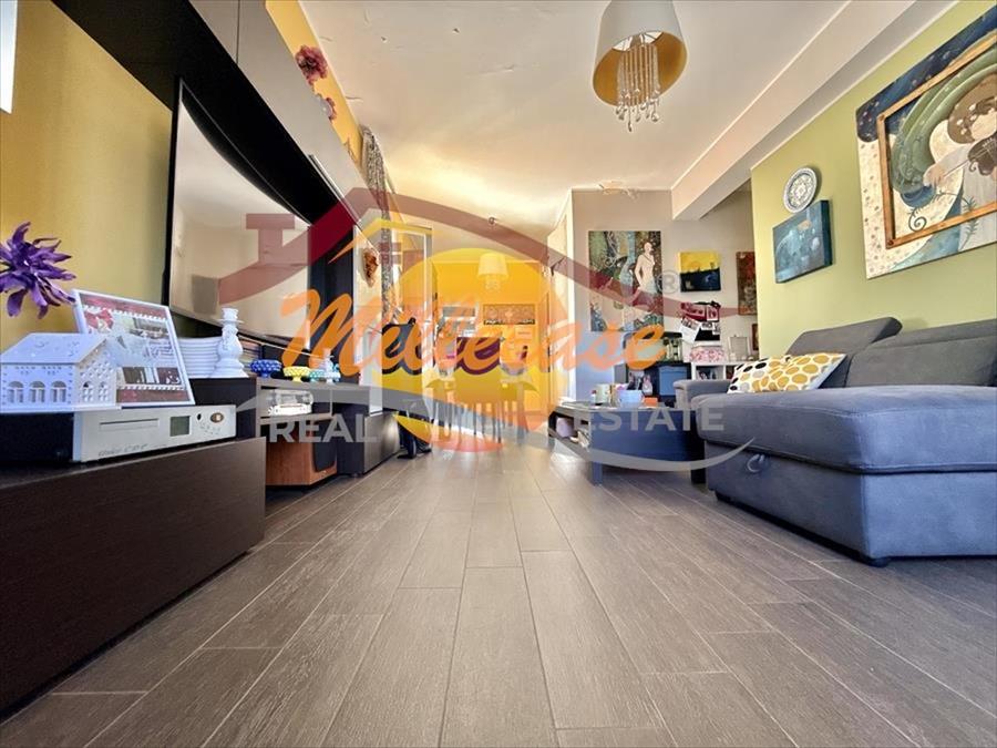 Attico ristrutturato in via pietro novelli, Siracusa