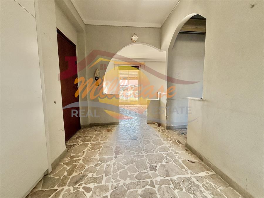 Appartamento da ristrutturare in via mascalucia, Siracusa
