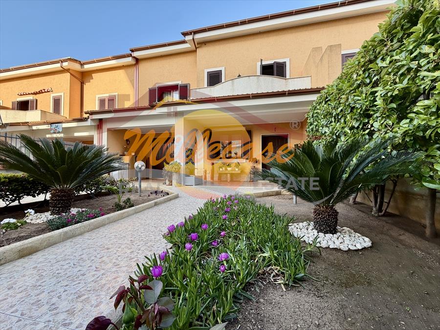 Villa con giardino in via monteforte, Siracusa