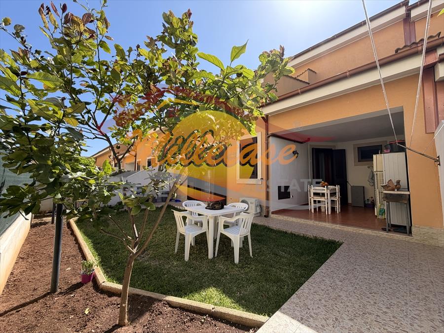 Villa con giardino in via monteforte, Siracusa