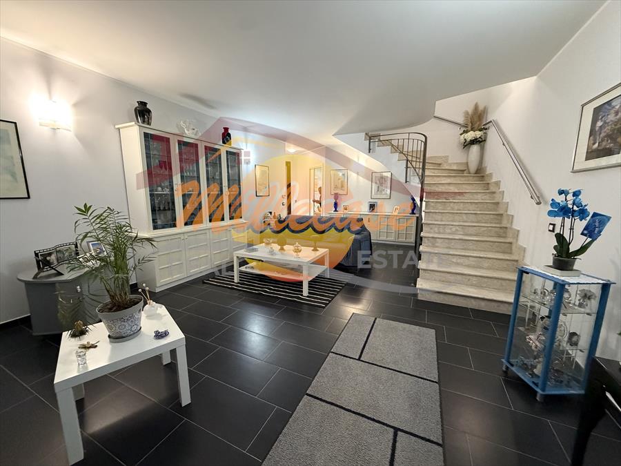 Villa con giardino in via monteforte, Siracusa