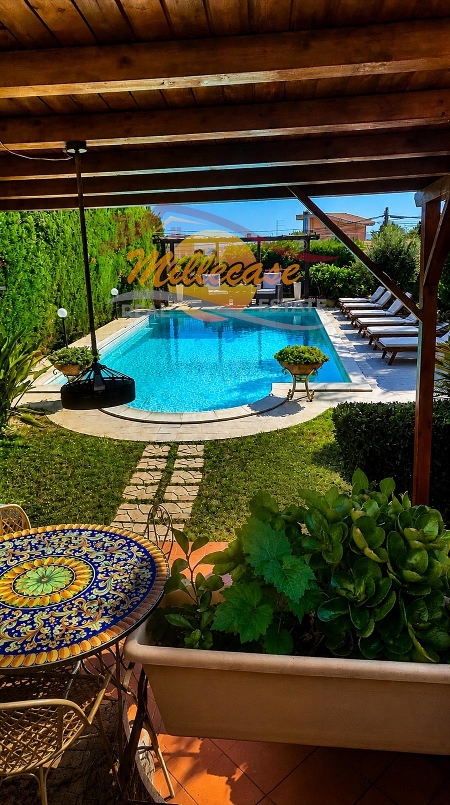 Villa con giardino in tremmilia, Siracusa