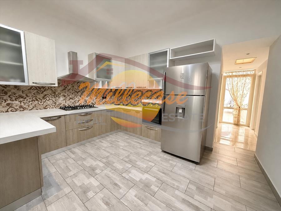 Casa indipendente ristrutturata in via carso, Siracusa